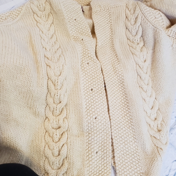 The Knitting Needle Vintage - Picture 10 of 10